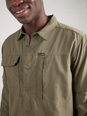 COLUMBIA - Ajuste regular Camisa funcional 'Skien Valley' en verde