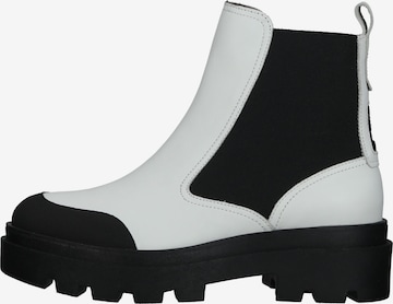 FLY LONDON Chelsea Boots in White