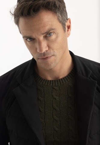 Felix Hardy Between-season jacket in Black