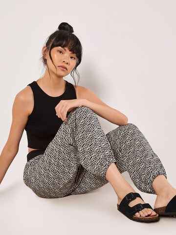 Apricot Loose fit Pants ' ' in Black