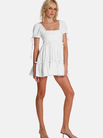 OW Collection Šaty – bílá