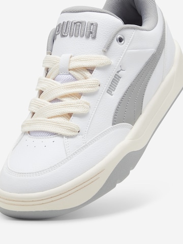 PUMA Låg sneaker 'Park Lifestyle' i vit