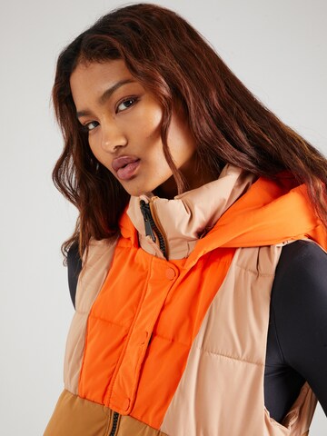 NÜMPH Vest 'NUTRISIA' in Brown