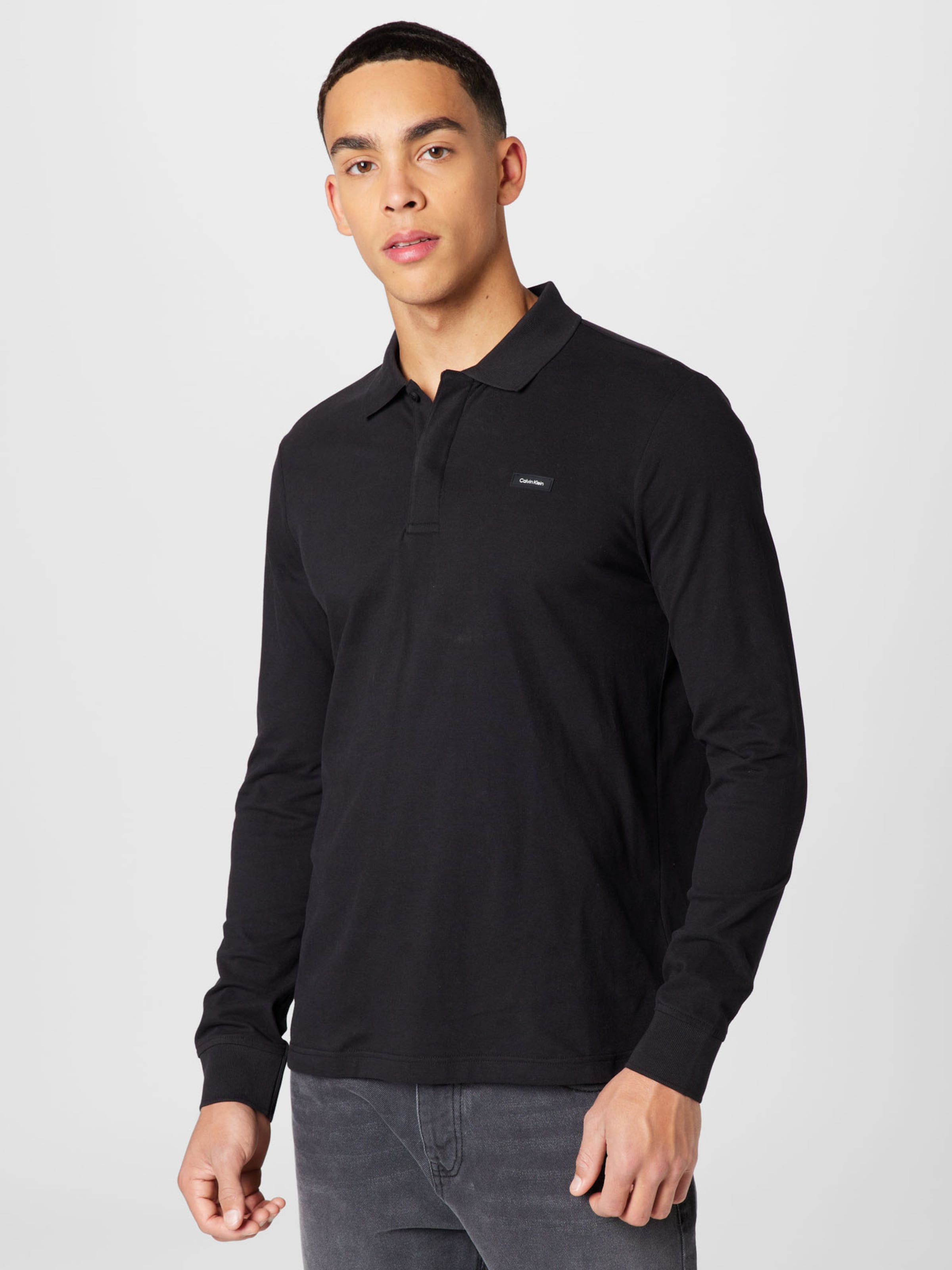 Calvin Klein Shirt in Black: front