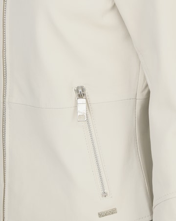 Maze Between-Season Jacket in White