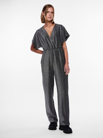 PIECES - Jumpsuit 'Serina' en gris: frente