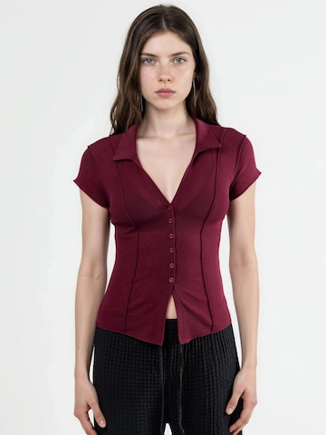 Busem Shirt in Red
