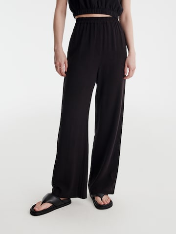 Wide leg Pantaloni 'Benja' di EDITED in nero: frontale