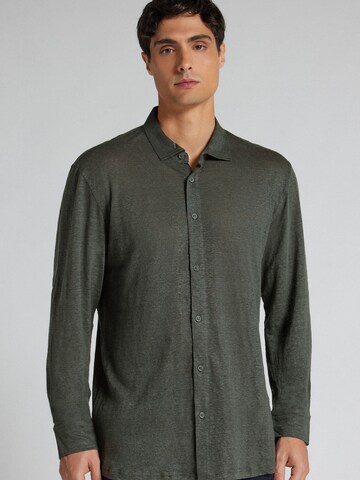IUMAN Intimissimi Regular fit Button Up Shirt in Green: front