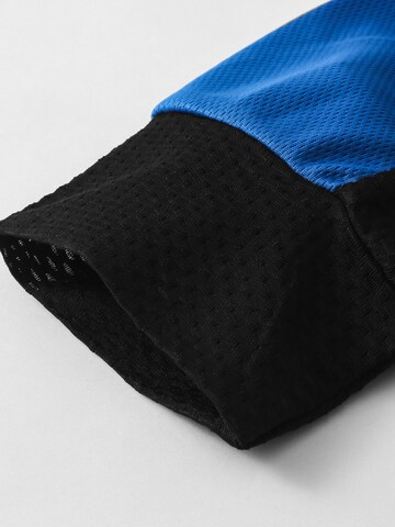 MEETWEE Performance Shirt in Blue