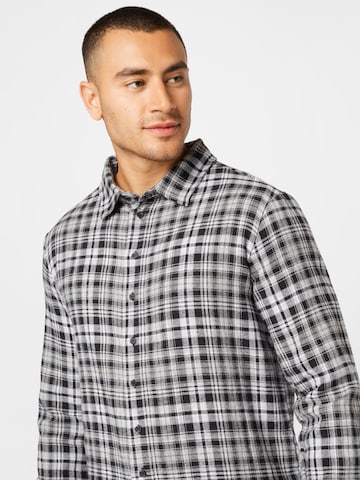 ABOUT YOU Regular fit Button Up Shirt 'Neo' in Black