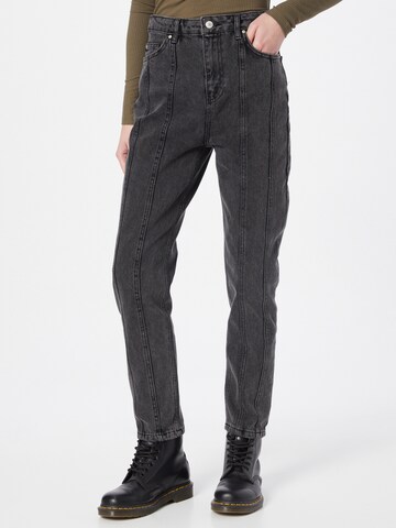 Trendyol Tapered Jeans in Schwarz: predná strana