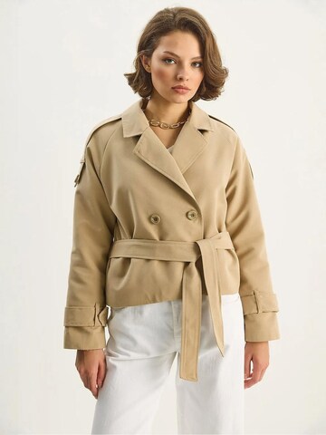 Bianco Lucci - Casaco meia-estação em bege: frente