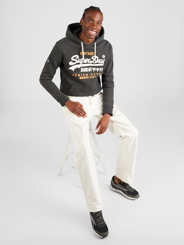 Superdry Sweatshirt in Grau