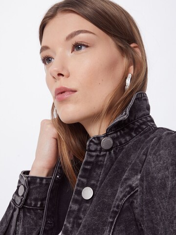 GLAMOROUS Between-Season Jacket in Black