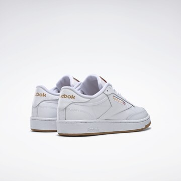 Reebok Låg sneaker 'Club C 85' i vit