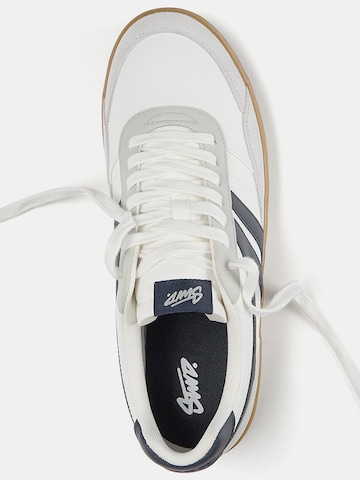 Pull&Bear Sneaker in Weiß