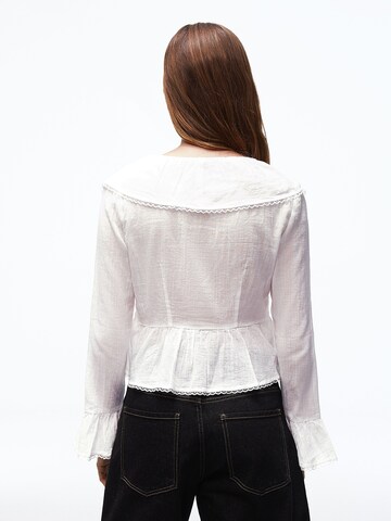 Camicia da donna di Bershka in bianco