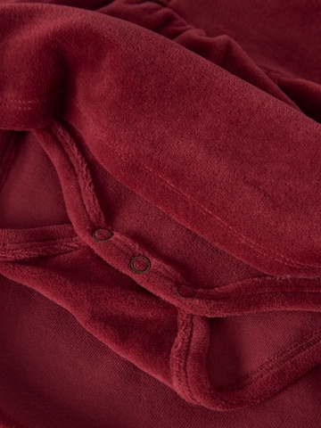 Abito di Lil'Atelier in rosso