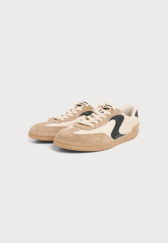 SKECHERS Ниски маратонки 'HOTSHOT-SOFT LUXE' в бяло