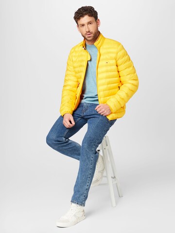 TOMMY HILFIGER - Casaco meia-estação em amarelo