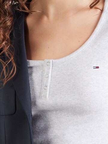 Tommy Jeans Tričko – šedá
