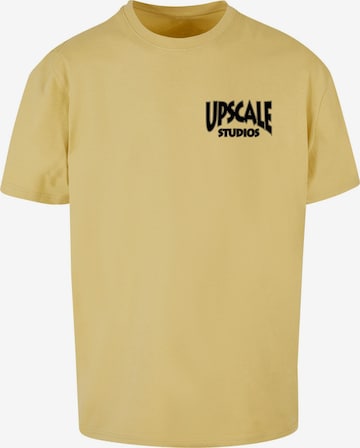 MT Upscale Shirt in Geel: voorkant