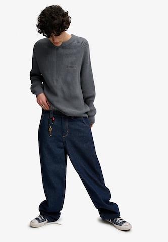 BENCH Trui 'Bench x Superdry & Co' in Grijs