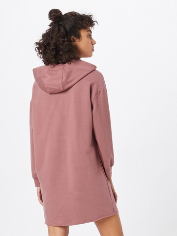 Robe 'Lynn' ABOUT YOU en rose