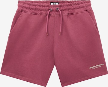 Weekend Offender Loose fit Pants 'Mytros' in Pink: front