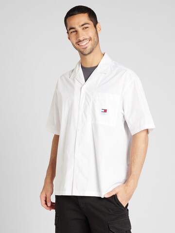 Tommy Jeans - Ajuste confortable Camisa en blanco: frente