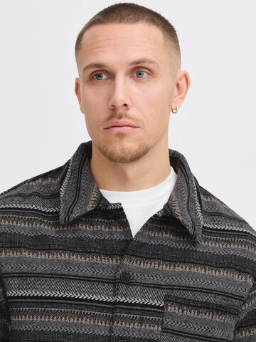 !Solid Regular fit Tussenjas 'MICHA' in Grijs