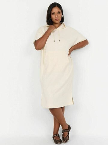 Robe 'Sabina 45' Wasabi Concept en beige