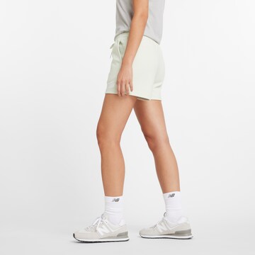Regular Pantalon 'Essentials French Terry' new balance en vert