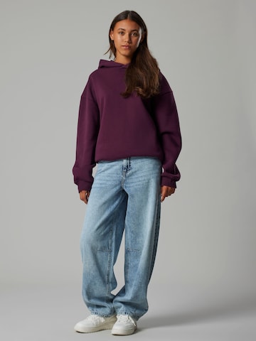 LMTD Sweatshirt in Red