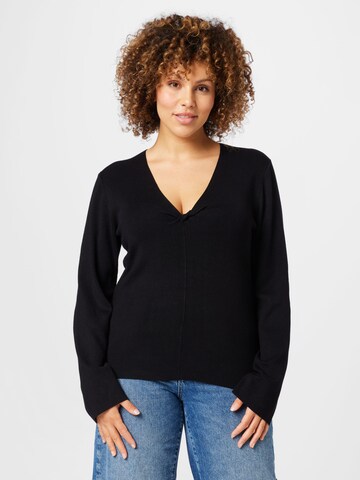 Pull-over 'Ayla' ABOUT YOU Curvy en noir : devant