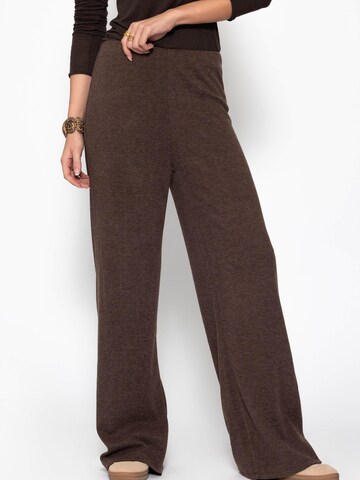 SASSYCLASSY Loosefit Hose‌‌‌‌‌ in Braun: Vorderseite