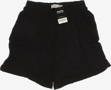 ICHI Shorts in M in Black: front