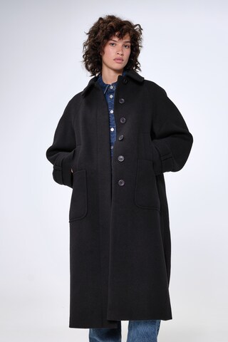 Aligne Between-Seasons Coat 'Gissel' in Black: front
