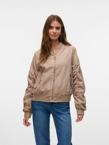 VERO MODA Tussenjas 'SNKatarina' in Bruin: voorkant
