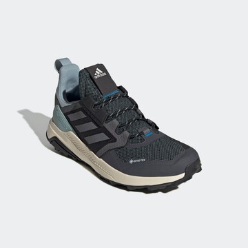 Chaussure basse 'Trailmaker' ADIDAS TERREX en gris