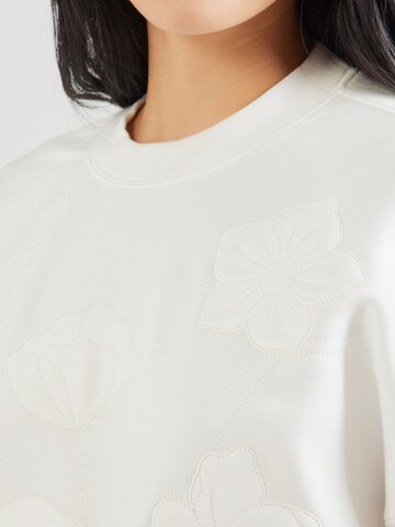 mbym Sweatshirt 'Gill Art-M' i vit