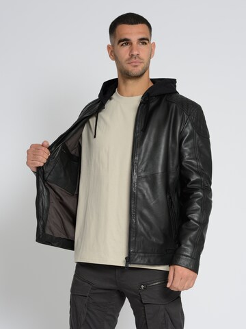 MUSTANG Jacke in Schwarz