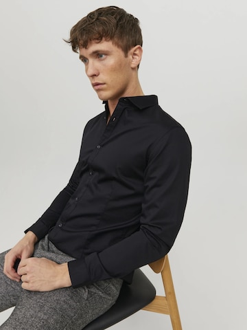 Slim fit Camicia di JACK & JONES in nero