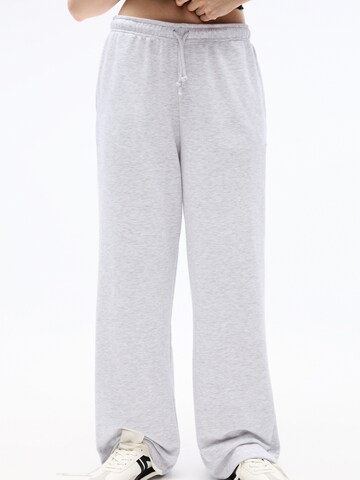 Wide Leg Pantalon Pull&Bear en gris