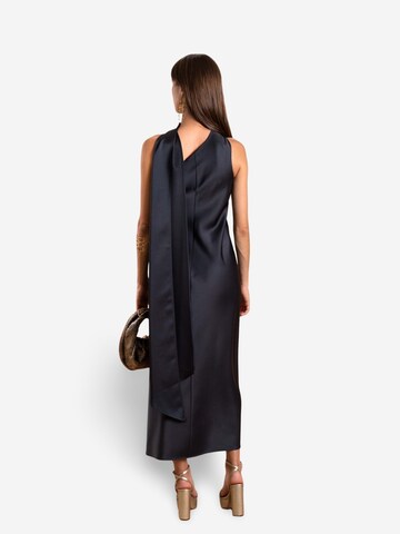 Robe THE-ARE en gris