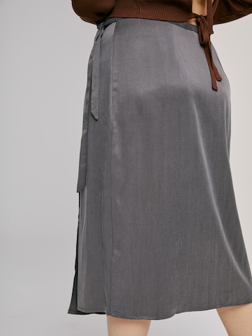 A LOT LESS Skirt 'Ayla' in Grey