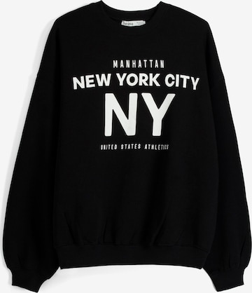 Bershka Sweatshirt in Zwart: voorkant