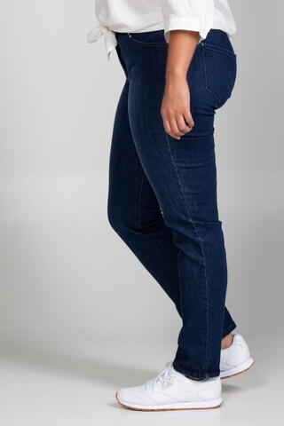 Coupe slim Jean Ulla Popken en bleu