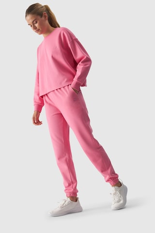 4F Tapered Sporthose in Pink